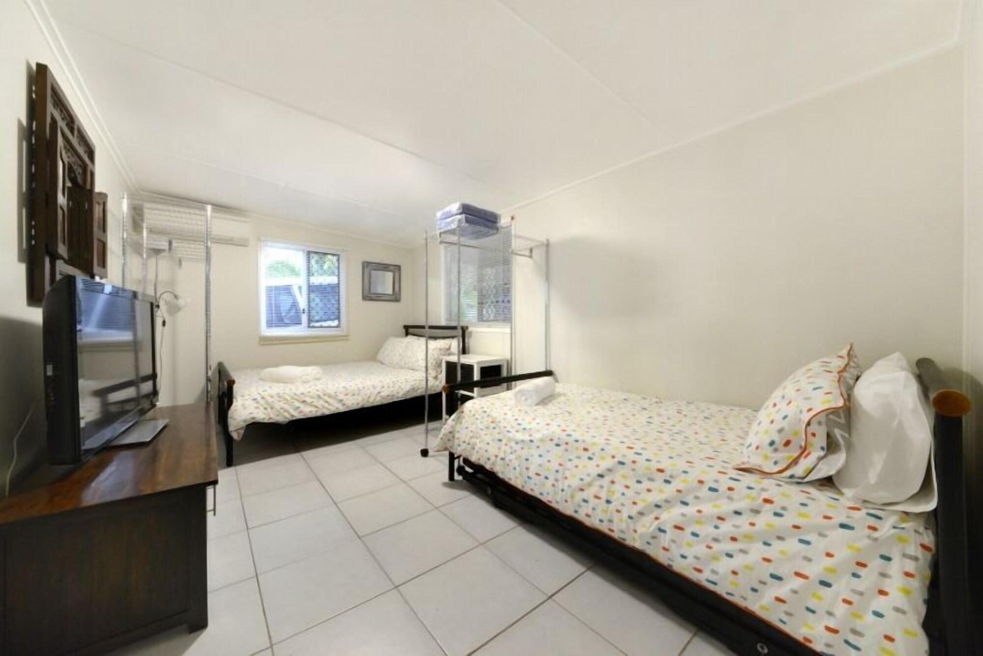 Airlie Guest House Airlie Beach Exterior foto
